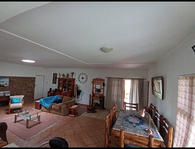 6 BEDROOM HOUSE FOR SALE IN TILEBA